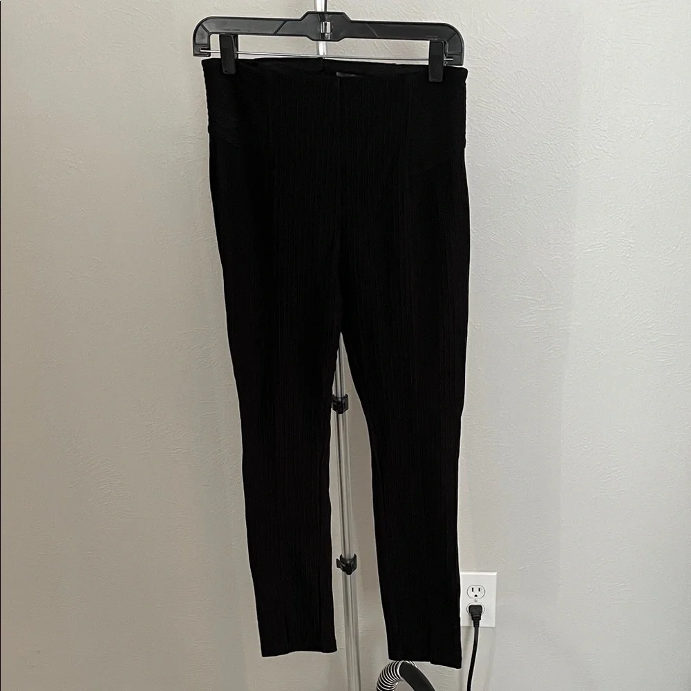 Textured Black Women's Leggings - Picture 1 of 5